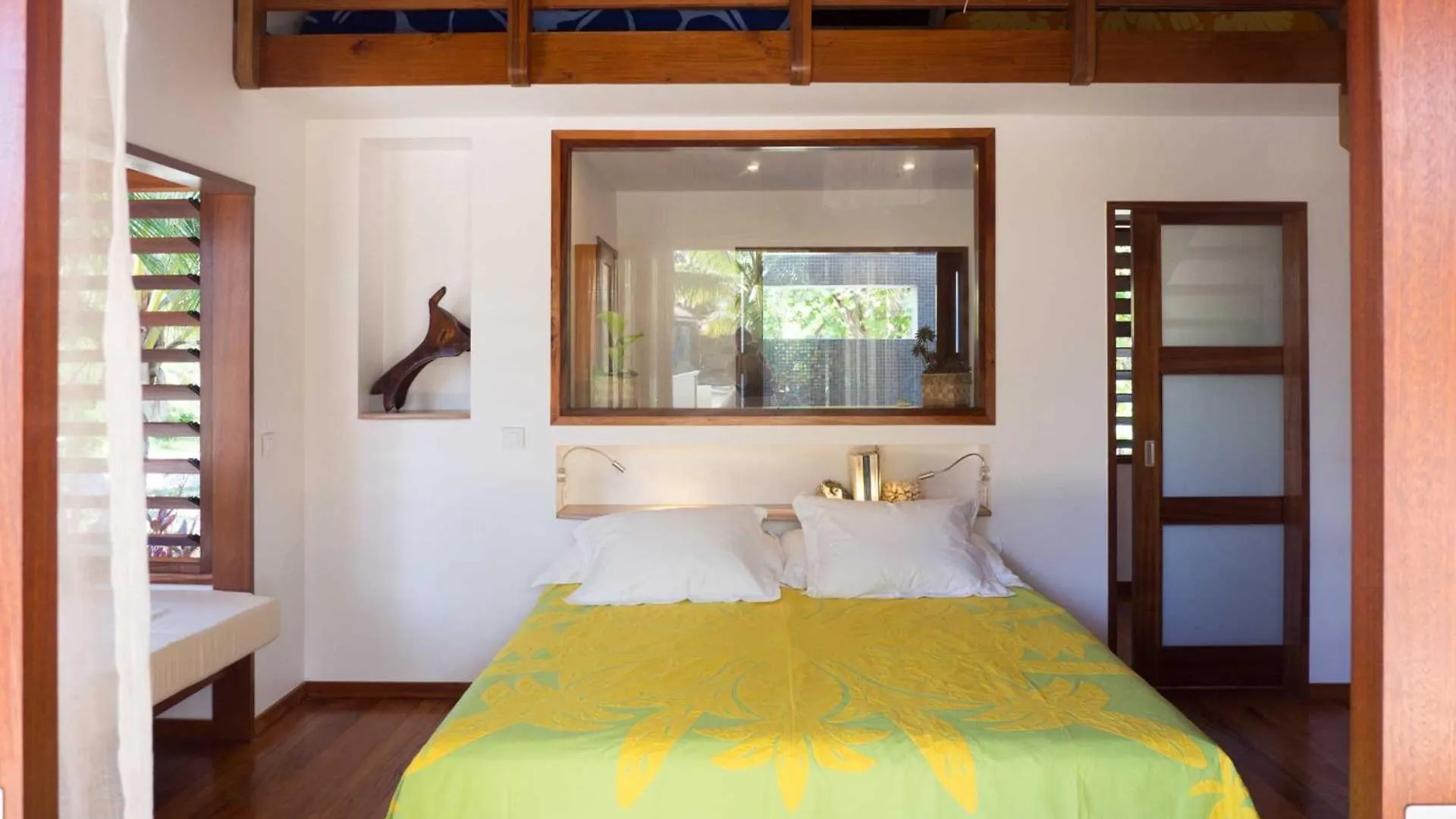 Moorea Reef Bungalows Lodge