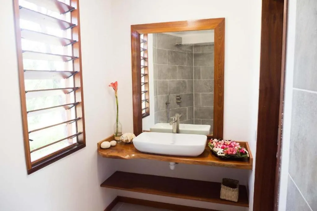 Moorea Reef Bungalows